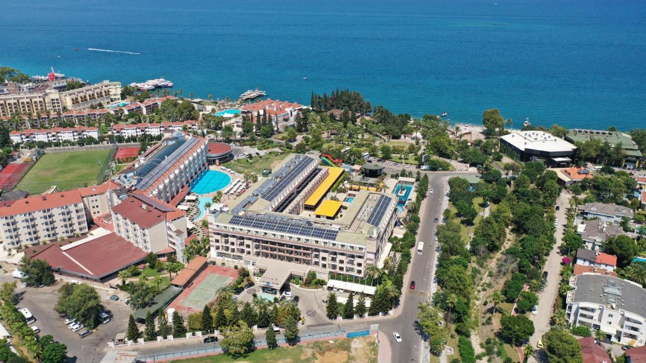 קמר Crystal De Luxe Resort & Spa מראה חיצוני תמונה