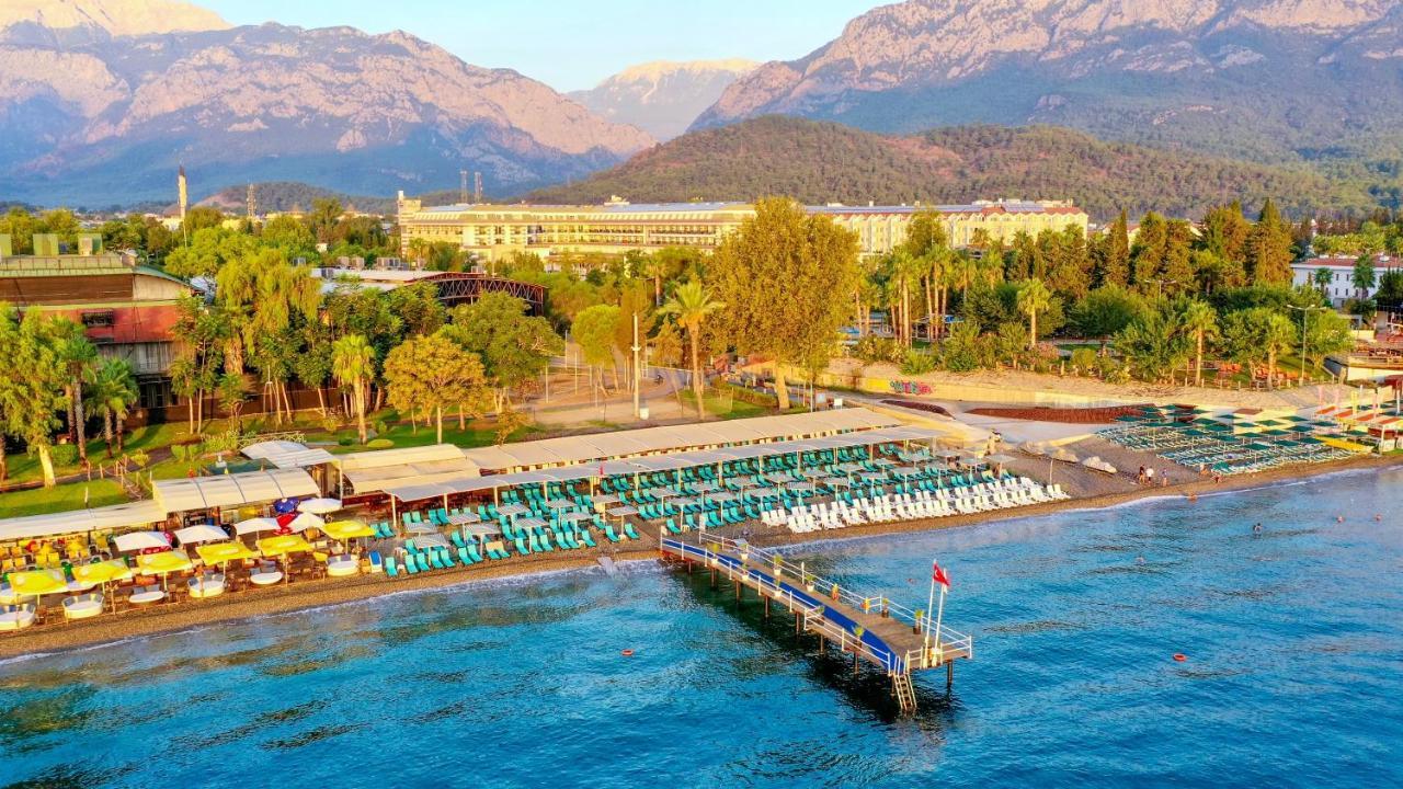 קמר Crystal De Luxe Resort & Spa מראה חיצוני תמונה
